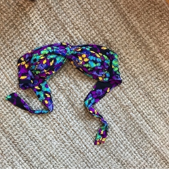 ALLEN B bandeau style two piece bikini swim suit top. Size 8. - Picture 3 of 6